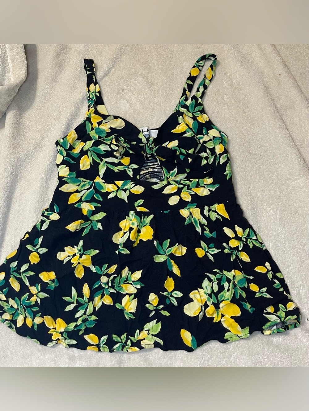 OLM Top Women Size S Black Sleeveless Lemons Sleevless Spring Summer Casual